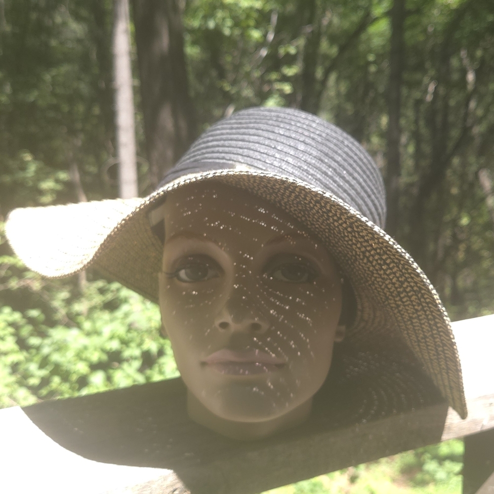 Black n Tan stunning "Jackie O" style sun hat 8" x16" - Picture 2 of 7